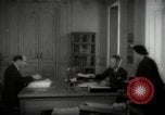 Standbild Oberst Robert Solberg Lissabon Portugal, 1942, aus Sekunde 58 historischem Filmmaterial Videoclip 65675074499