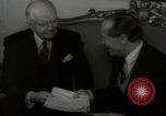 Standbild Sir Donald Campbell Lissabon Portugal, 1942, aus Sekunde 41 historischem Filmmaterial Videoclip 65675074500