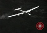 Standbild B-24 Liberator Bomber Mindanao Philippinen, 1945, aus Sekunde 13 historischem Filmmaterial Videoclip 65675074516