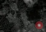 Standbild B-24 Liberator Bomber Mindanao Philippinen, 1945, aus Sekunde 39 historischem Filmmaterial Videoclip 65675074516