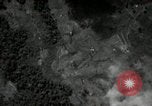 Standbild B-24 Liberator Bomber Mindanao Philippinen, 1945, aus Sekunde 45 historischem Filmmaterial Videoclip 65675074516