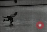 Image le patinage artistique Allemagne, 1940, de la seconde 56 séquences d'archives historiques vidéo 65675074573