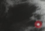 Standbild Japanische Bomberflugzeuge Pearl Harbor Hawaii USA, 1941, aus Sekunde 15 historischem Filmmaterial Videoclip 65675074590