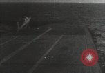 Standbild Japanische Bomberflugzeuge Pearl Harbor Hawaii USA, 1941, aus Sekunde 33 historischem Filmmaterial Videoclip 65675074590