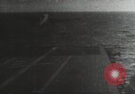 Standbild Japanische Bomberflugzeuge Pearl Harbor Hawaii USA, 1941, aus Sekunde 34 historischem Filmmaterial Videoclip 65675074590