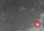 Standbild Japanische Bomberflugzeuge Pearl Harbor Hawaii USA, 1941, aus Sekunde 36 historischem Filmmaterial Videoclip 65675074590