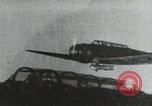 Standbild Japanische Bomberflugzeuge Pearl Harbor Hawaii USA, 1941, aus Sekunde 46 historischem Filmmaterial Videoclip 65675074590