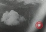 Standbild Japanische Bomberflugzeuge Pearl Harbor Hawaii USA, 1941, aus Sekunde 54 historischem Filmmaterial Videoclip 65675074590