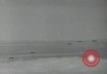 Standbild B-24 Liberator Bomber Vila Salomonen, 1943, aus Sekunde 5 historischem Filmmaterial Videoclip 65675074591