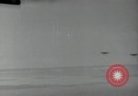 Standbild B-24 Liberator Bomber Vila Salomonen, 1943, aus Sekunde 16 historischem Filmmaterial Videoclip 65675074591