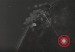 Standbild B-24 Liberator Bomber Vila Salomonen, 1943, aus Sekunde 50 historischem Filmmaterial Videoclip 65675074591