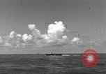 Standbild USS Princeton CVL-23 Leyte Gulf Philippinen, 1944, aus Sekunde 4 historischem Filmmaterial Videoclip 65675074594