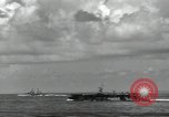 Standbild USS Princeton CVL-23 Leyte Gulf Philippinen, 1944, aus Sekunde 12 historischem Filmmaterial Videoclip 65675074594