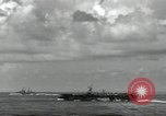 Standbild USS Princeton CVL-23 Leyte Gulf Philippinen, 1944, aus Sekunde 17 historischem Filmmaterial Videoclip 65675074594