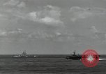 Standbild USS Princeton CVL-23 Leyte Gulf Philippinen, 1944, aus Sekunde 41 historischem Filmmaterial Videoclip 65675074594