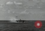 Standbild USS Princeton CVL-23 Leyte Gulf Philippinen, 1944, aus Sekunde 43 historischem Filmmaterial Videoclip 65675074594
