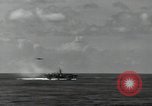 Standbild USS Princeton CVL-23 Leyte Gulf Philippinen, 1944, aus Sekunde 46 historischem Filmmaterial Videoclip 65675074594