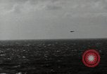 Standbild japanische Flugzeuge Leyte Gulf Philippinen, 1944, aus Sekunde 4 historischem Filmmaterial Videoclip 65675074596