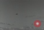 Standbild japanische Flugzeuge Leyte Gulf Philippinen, 1944, aus Sekunde 45 historischem Filmmaterial Videoclip 65675074596