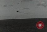 Standbild japanische Flugzeuge Leyte Gulf Philippinen, 1944, aus Sekunde 53 historischem Filmmaterial Videoclip 65675074596