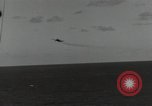 Standbild japanische Flugzeuge Leyte Gulf Philippinen, 1944, aus Sekunde 54 historischem Filmmaterial Videoclip 65675074596