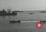 Standbild Transporte Leyte Gulf Philippinen, 1944, aus Sekunde 4 historischem Filmmaterial Videoclip 65675074601
