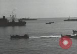 Standbild Transporte Leyte Gulf Philippinen, 1944, aus Sekunde 5 historischem Filmmaterial Videoclip 65675074601