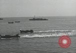 Standbild Transporte Leyte Gulf Philippinen, 1944, aus Sekunde 13 historischem Filmmaterial Videoclip 65675074601