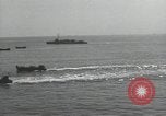 Standbild Transporte Leyte Gulf Philippinen, 1944, aus Sekunde 15 historischem Filmmaterial Videoclip 65675074601