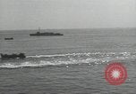 Standbild Transporte Leyte Gulf Philippinen, 1944, aus Sekunde 16 historischem Filmmaterial Videoclip 65675074601