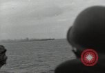Standbild USS Princeton CVL-23 Golf von Leyte, 1944, aus Sekunde 32 historischem Filmmaterial Videoclip 65675074606