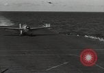 Standbild TBF Avenger Torpedo Bomber Golf von Leyte, 1944, aus Sekunde 28 historischem Filmmaterial Videoclip 65675074607