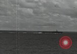 Image SB2C-5 aéronefs présents sur le support Golfe de Leyte, 1944, de la seconde 3 séquences d'archives historiques vidéo 65675074608