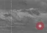 Image SB2C-5 aéronefs présents sur le support Golfe de Leyte, 1944, de la seconde 30 séquences d'archives historiques vidéo 65675074608