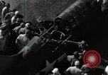 Image SB2C-5 aéronefs présents sur le support Golfe de Leyte, 1944, de la seconde 50 séquences d'archives historiques vidéo 65675074608