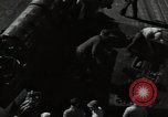 Image SB2C-5 aéronefs présents sur le support Golfe de Leyte, 1944, de la seconde 58 séquences d'archives historiques vidéo 65675074608