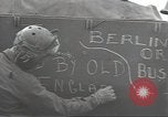 Immagine di Noi serbatoi legato per D-Day Tidworth Inghilterra, 1944, secondo 11 filmato di repertorio 65675074612