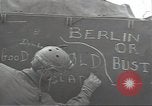 Immagine di Noi serbatoi legato per D-Day Tidworth Inghilterra, 1944, secondo 15 filmato di repertorio 65675074612