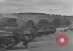 Immagine di Noi serbatoi legato per D-Day Tidworth Inghilterra, 1944, secondo 20 filmato di repertorio 65675074612