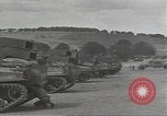 Immagine di Noi serbatoi legato per D-Day Tidworth Inghilterra, 1944, secondo 25 filmato di repertorio 65675074612