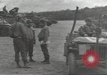 Immagine di Noi serbatoi legato per D-Day Tidworth Inghilterra, 1944, secondo 30 filmato di repertorio 65675074612