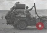 Immagine di Noi serbatoi legato per D-Day Tidworth Inghilterra, 1944, secondo 60 filmato di repertorio 65675074612