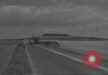 Standbild USA Tanks Tidworth England, 1944, aus Sekunde 61 historischem Filmmaterial Videoclip 65675074614