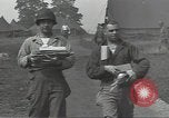 Image Company un soldats Torquay Angleterre, 1944, de la seconde 27 séquences d'archives historiques vidéo 65675074616
