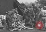 Standbild Unternehmen einen Soldaten Torquay England, 1944, aus Sekunde 4 historischem Filmmaterial Videoclip 65675074617