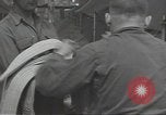 Standbild Unternehmen einen Soldaten Torquay England, 1944, aus Sekunde 20 historischem Filmmaterial Videoclip 65675074617