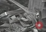 Standbild Unternehmen einen Soldaten Torquay England, 1944, aus Sekunde 62 historischem Filmmaterial Videoclip 65675074617