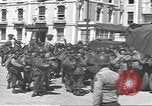 Standbild USA Soldaten im Englischen Kanal, 1944, aus Sekunde 8 historischem Filmmaterial Videoclip 65675074619