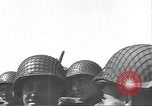 Standbild USA Soldaten im Englischen Kanal, 1944, aus Sekunde 19 historischem Filmmaterial Videoclip 65675074619