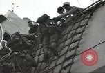 Standbild USA Soldaten im Englischen Kanal, 1944, aus Sekunde 46 historischem Filmmaterial Videoclip 65675074619